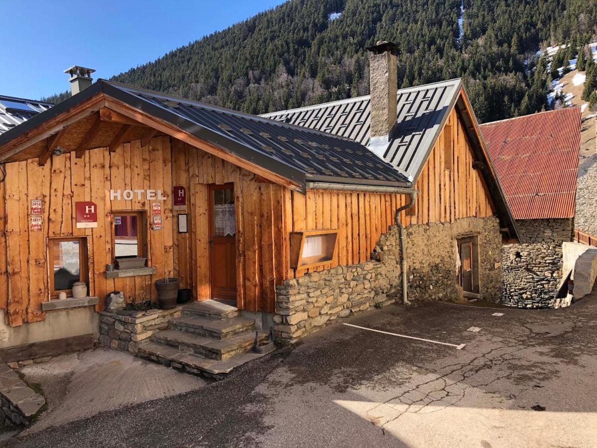 Auberge De La Foret Auris Eksteriør billede